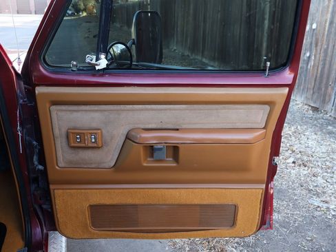 Used 1993 Dodge D/W Truck 350 image 22