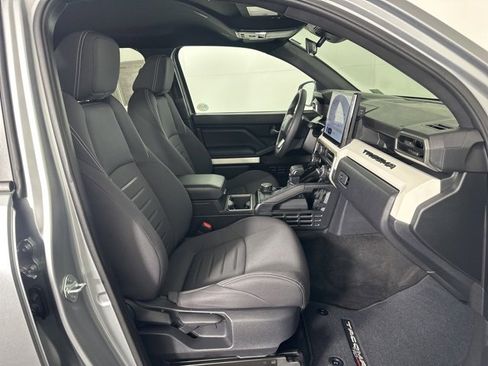 Used 2024 Toyota Tacoma TRD Sport image 15