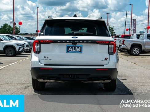 Used 2025 Ford Explorer Active image 6
