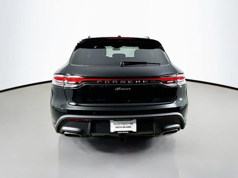 Used 2025 Porsche Macan image 10