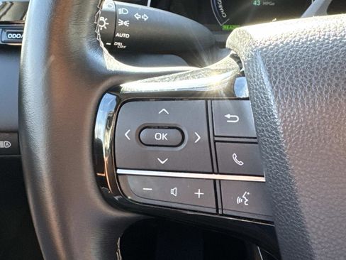 Used 2024 Toyota Mirai w/ Advanced Technology Package image 17