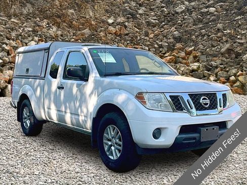 Used 2016 Nissan Frontier SV AWD/4WD image 9