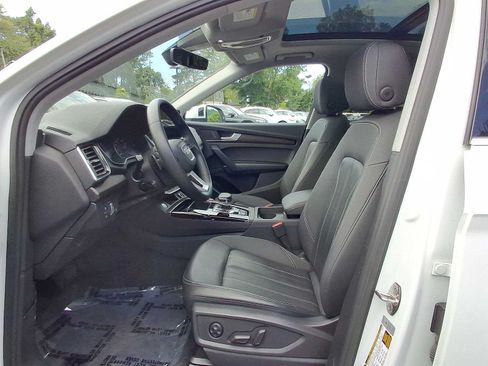 Used 2023 Audi Q5 2.0T Premium w/ Convenience Package AWD/4WD image 17