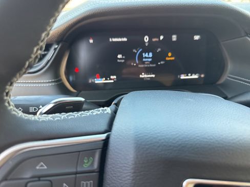 New 2026 Jeep Grand Cherokee L Limited w/ Luxury Tech Group II AWD/4WD image 11