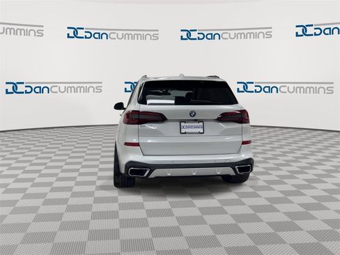 Used 2022 BMW X5 xDrive45e w/ M Sport Package image 7