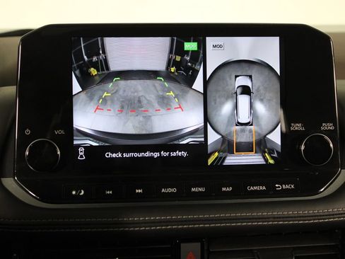 Certified 2023 Nissan Rogue Platinum FWD image 32