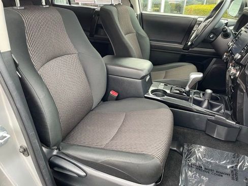 Certified 2022 Toyota 4Runner TRD Off-Road image 17