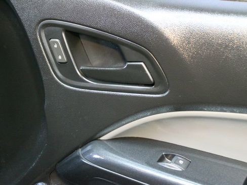 Used 2021 Chevrolet Colorado W/T w/ Custom Special Edition image 9