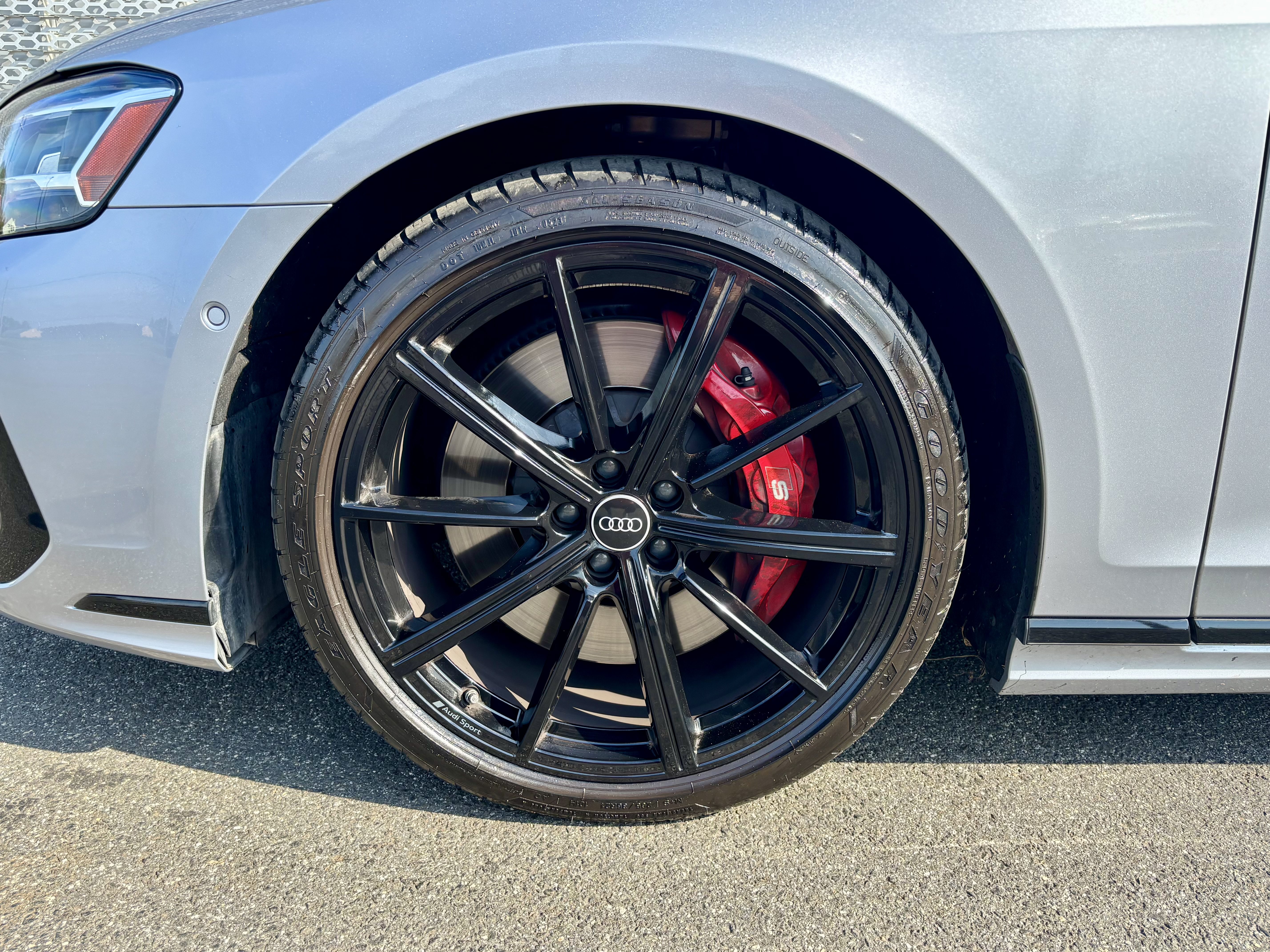 Used 2023 Audi S8 AWD/4WD image 13
