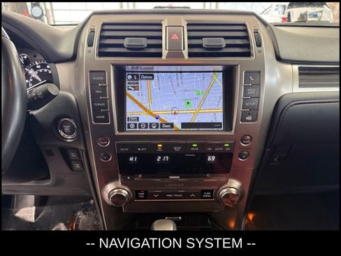 Used 2021 Lexus GX 460 Premium image 3