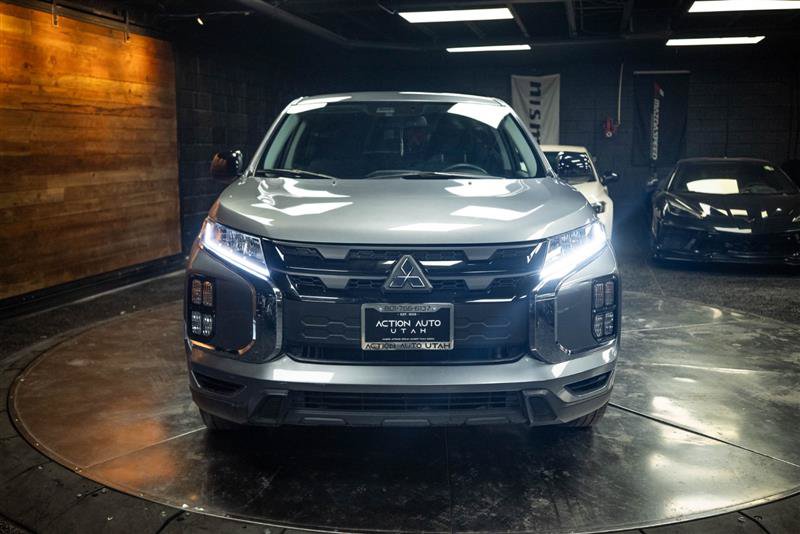 Used 2025 Mitsubishi Outlander Sport LE AWD/4WD image 4