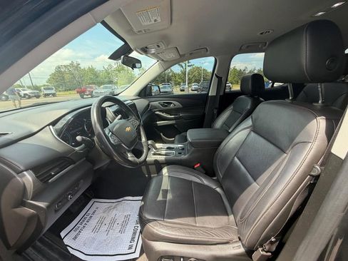 Used 2020 Chevrolet Traverse LT FWD image 10