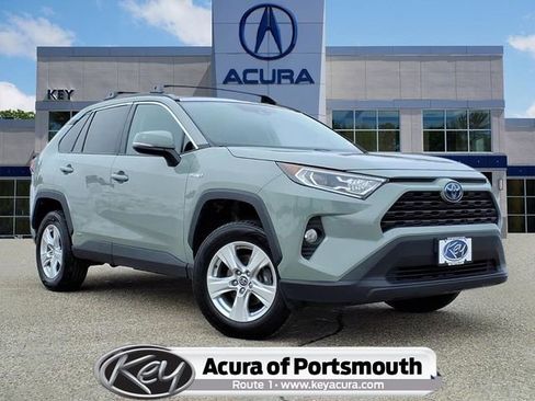 Used 2020 Toyota RAV4 XLE w/ Convenience Package image 1