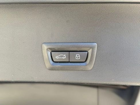 Used 2025 BMW X3 xDrive30i w/ Premium Package image 17