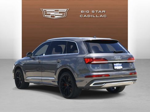 Used 2023 Audi Q7 3.0T Premium Plus w/ Premium Plus Package AWD/4WD image 3