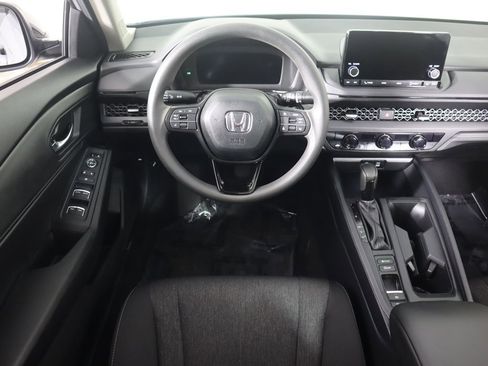 Certified 2025 Honda Accord SE image 35