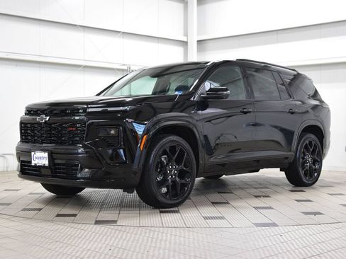 New 2026 Chevrolet Traverse RS w/ LPO, Floor Liner Package AWD/4WD image 3