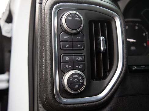 Used 2020 GMC Sierra 3500 Denali w/ Denali Ultimate Package AWD/4WD image 29