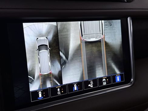 Used 2023 GMC Yukon XL Denali image 70