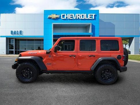Used 2023 Jeep Wrangler Unlimited w/ Cold Weather Group AWD/4WD image 6