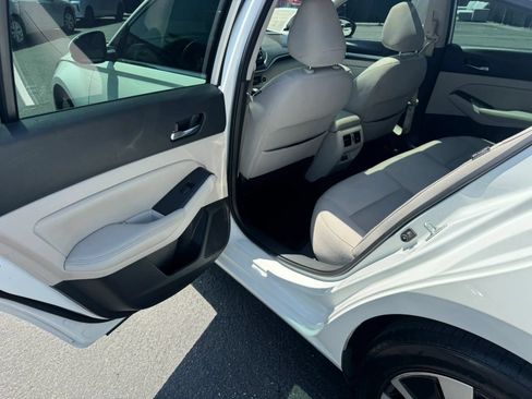 Used 2019 Nissan Altima 2.5 SV FWD image 23