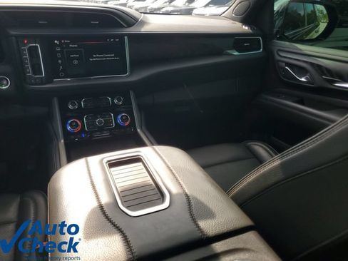 Used 2022 GMC Yukon XL Denali w/ Denali Ultimate Package AWD/4WD image 18
