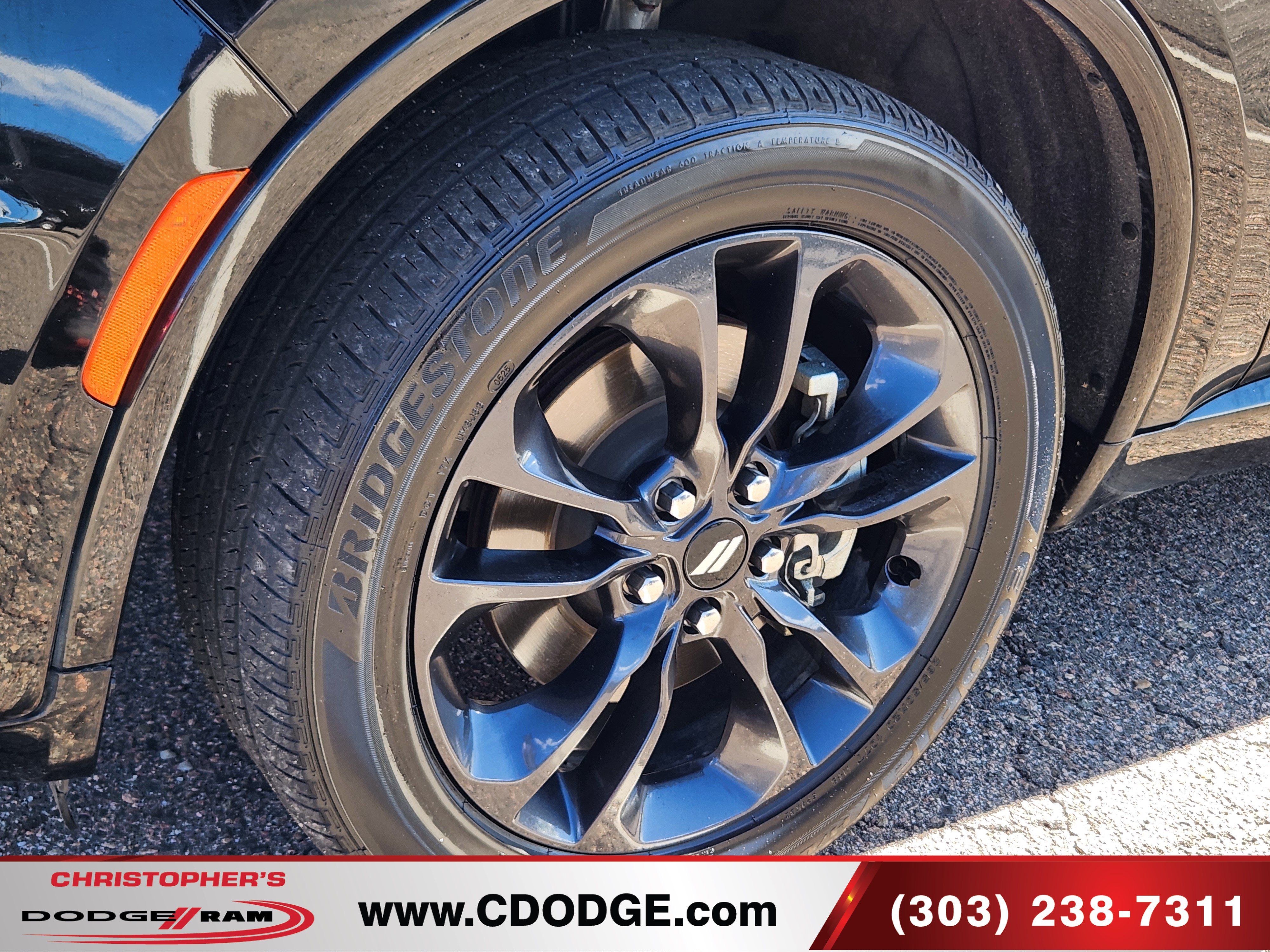 Used 2025 Dodge Durango GT AWD/4WD image 23