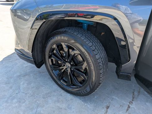 Used 2022 Toyota RAV4 SE AWD/4WD image 39