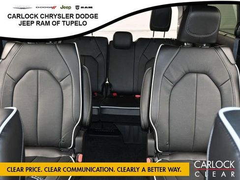 New 2026 Chrysler Pacifica Limited w/ Uconnect Theater Family Group image 26