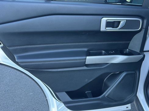 Used 2023 Ford Explorer XLT w/ Class IV Trailer Tow Package image 23