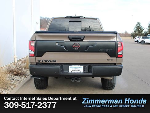 Used 2023 Nissan Titan PRO-4X w/ Pro-4x Convenience Package image 5