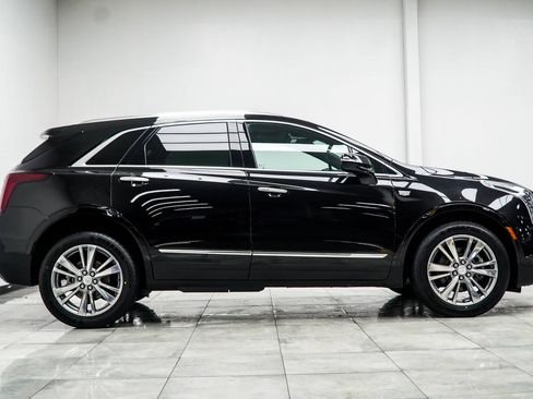 Used 2025 Cadillac XT5 Premium Luxury AWD/4WD image 7