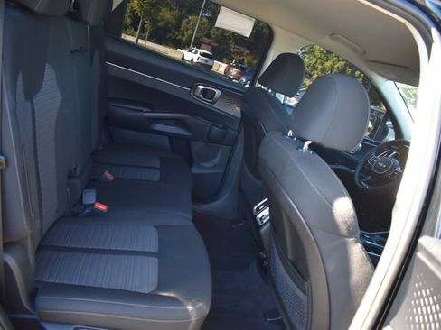 Certified 2023 Kia Sorento LX AWD/4WD image 14