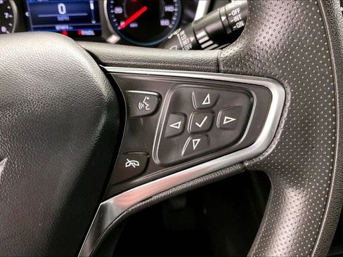 Used 2024 Chevrolet Equinox LT image 12