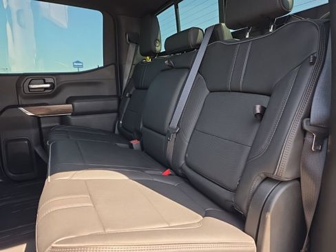 Used 2020 Chevrolet Silverado 1500 High Country w/ Technology Package image 11