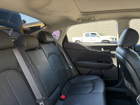 Used 2020 Kia Optima EX w/ Technology Package image 18