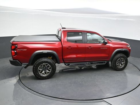 Used 2024 Chevrolet Colorado ZR2 w/ ZR2 Convenience Package III AWD/4WD image 28
