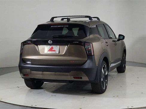 New 2026 Nissan Kicks SR w/ Illumination Package image 6
