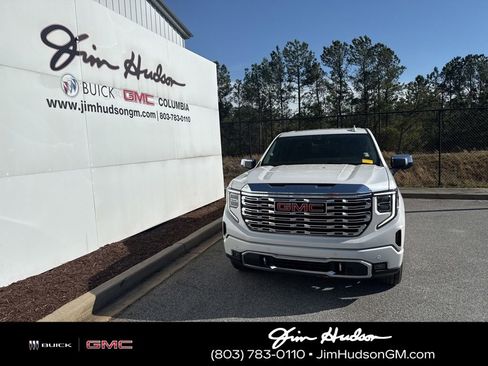 Used 2023 GMC Sierra 1500 Denali image 4