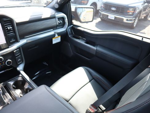 New 2025 Ford F150 Lariat w/ Equipment Group 502A High image 34