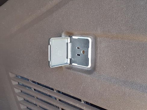 Used 2021 Chevrolet Suburban Z71 w/ Rear Media and Nav Package image 23