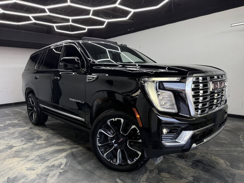 Used 2026 GMC Yukon Denali w/ Denali Reserve Package AWD/4WD image 6