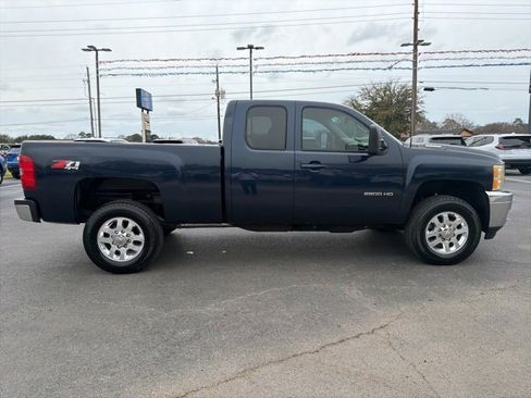 Used 2011 Chevrolet Silverado 2500 LTZ w/ LTZ Plus Package image 4