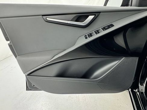 New 2026 Kia Niro EX FWD image 18