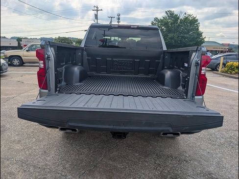 Used 2024 Chevrolet Silverado 1500 Custom Trail Boss w/ LPO, Dark Essentials Package AWD/4WD image 19