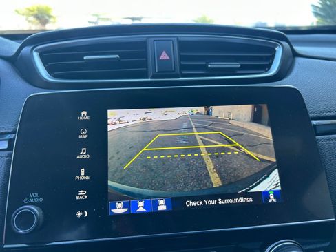 Used 2018 Honda CR-V Touring image 20