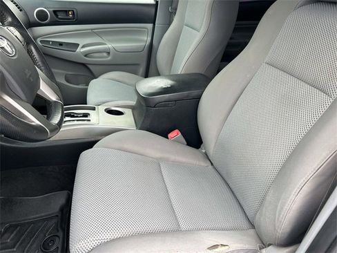 Used 2012 Toyota Tacoma 4x4 Double Cab image 28