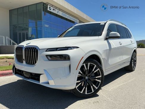 Certified 2024 BMW X7 xDrive40i AWD/4WD image 1