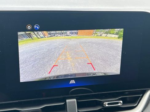 Used 2026 Chevrolet Equinox LT AWD/4WD image 27