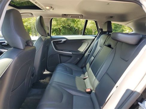 Used 2016 Volvo V60 T5 Premier image 26